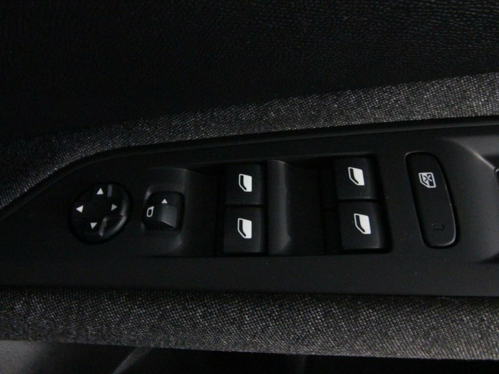 Peugeot 3008 Puretech Ss Allure Grey #34