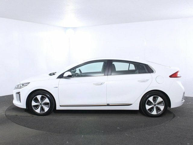Hyundai Ioniq 28Kwh Premium Hatchback 120 Ps DX69YEJ White #4