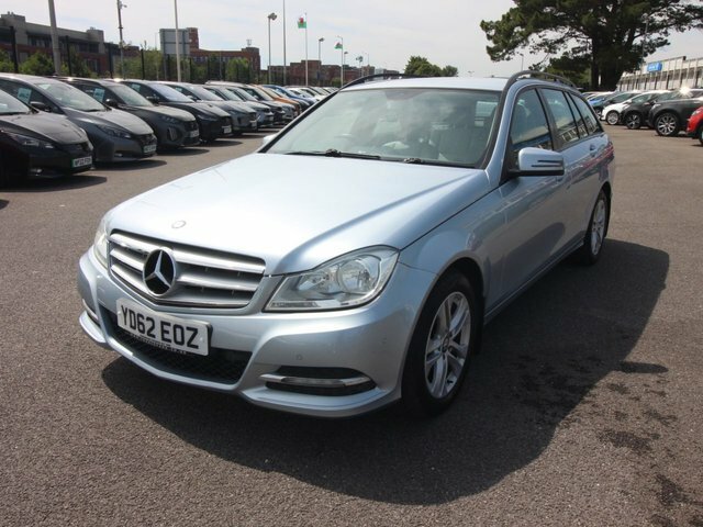 Mercedes-Benz C Class 2.1 C200 Cdi Blueefficiency Executive Se Estate Silver #3
