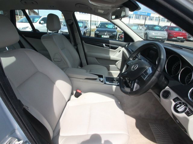 Mercedes-Benz C Class Saloon Silver #9