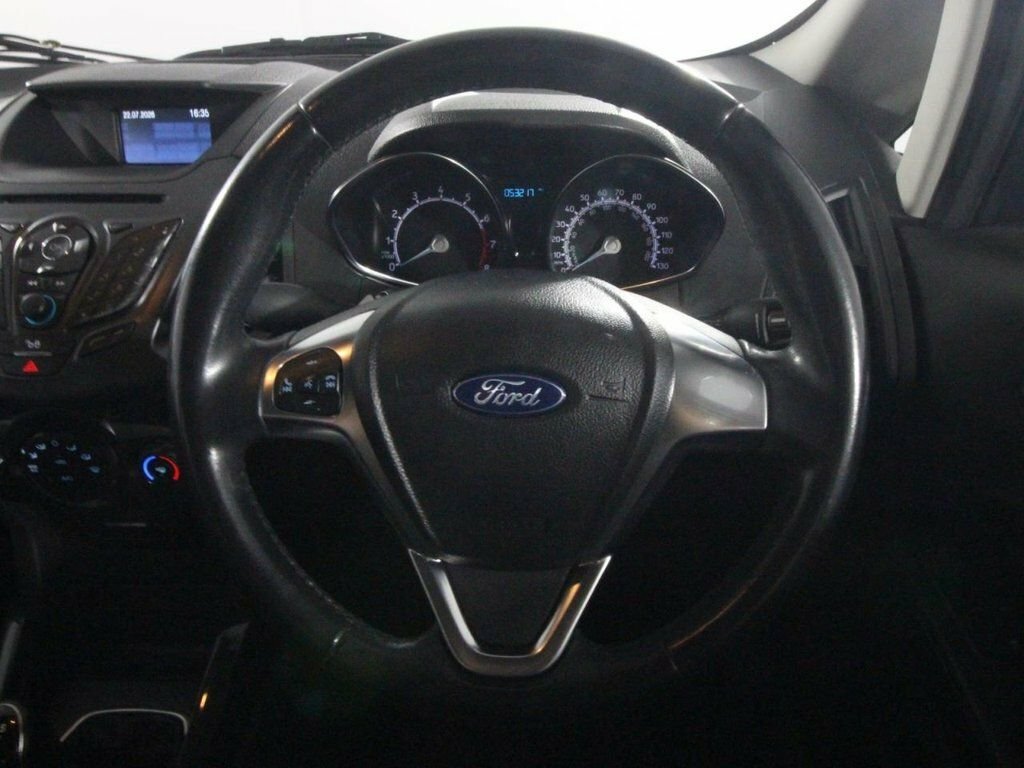 Ford Ecosport Titanium S White #31