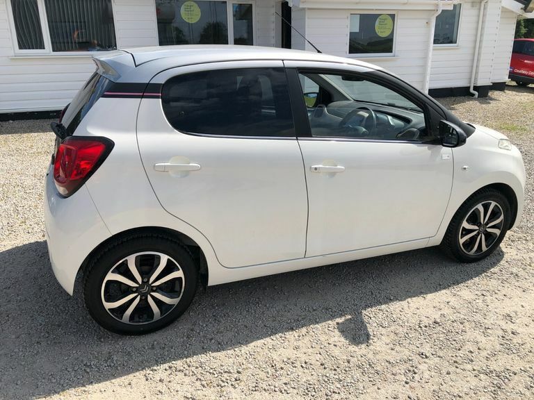 Citroen C1 1.0 Vti 72 Elle WG68XKV White #3