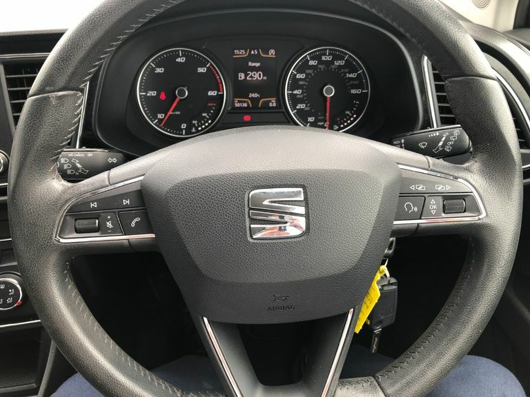Seat Leon White #16