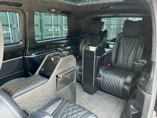 Mercedes-Benz EQV Eqv 300E Sport Black #17