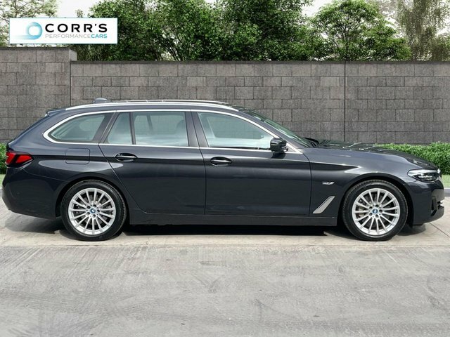 BMW 5 Series 2.0 530E 12Kwh Se Touring Plug-in Hybri Grey