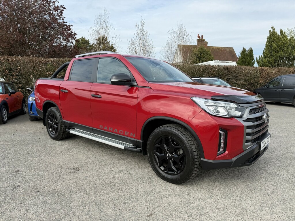 SsangYong Musso 2.2 D Saracen Red