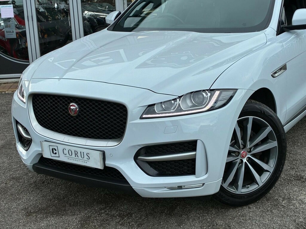 Jaguar F-Pace Suv 2.0 D180 R-sport Awd Euro 6 Ss 20 OY67XFM White #3