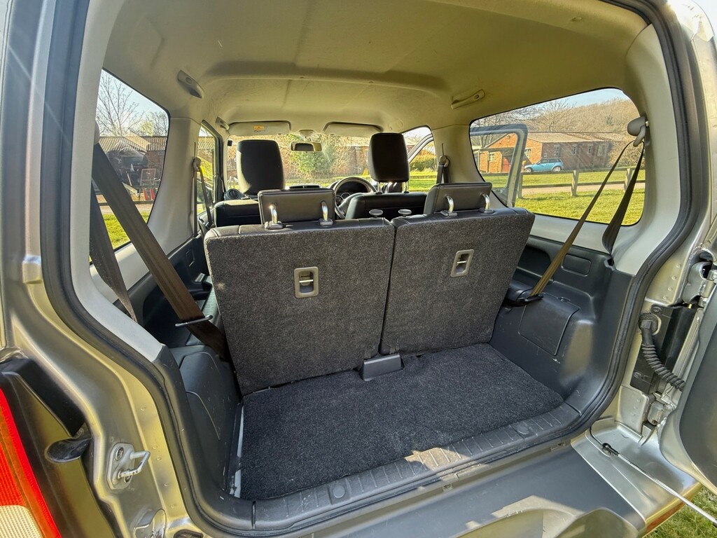 Suzuki Jimny 1.3 Sz4 85 Bhp Green #13