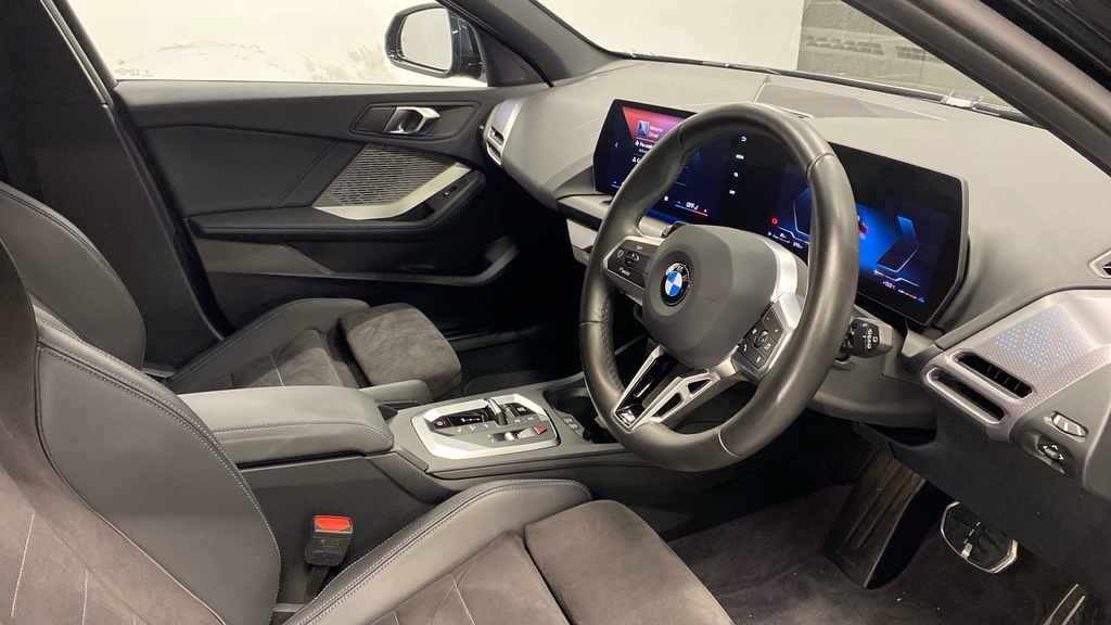 BMW 1 Series 120 M Sport VN74KBP Black #6