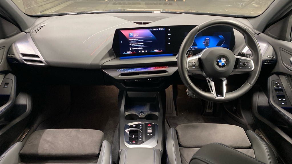 BMW 1 Series 120 M Sport VN74KBP Black #4