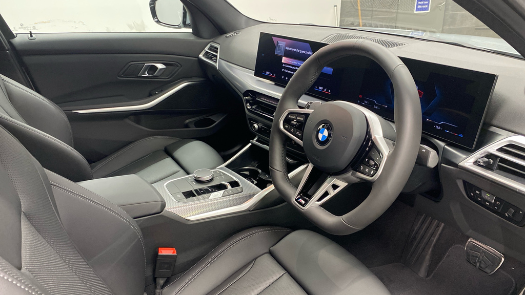 BMW 3 Series 320I M Sport Saloon VO75YOK #6