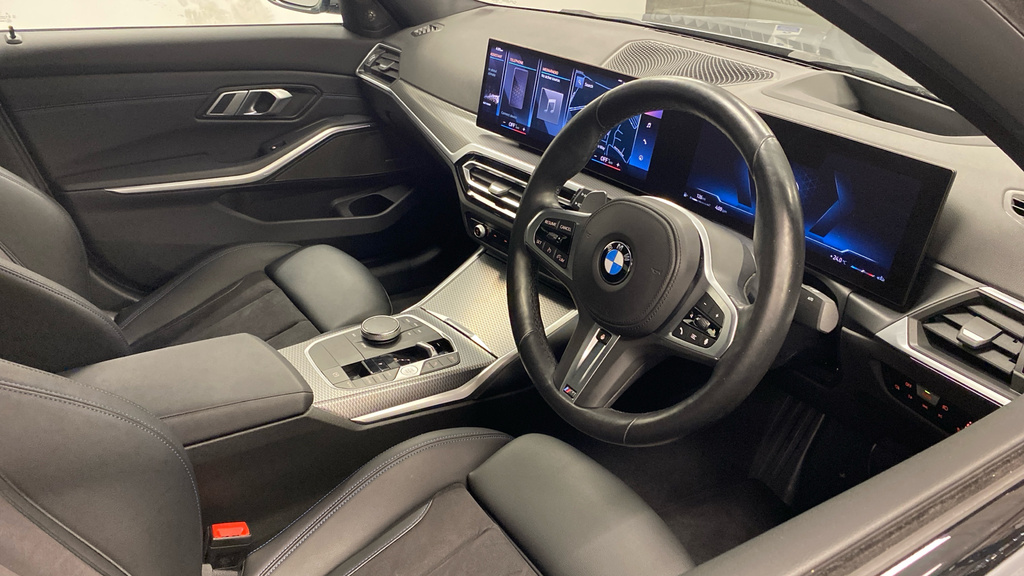 BMW 3 Series 320I M Sport Saloon YF72ULR #6