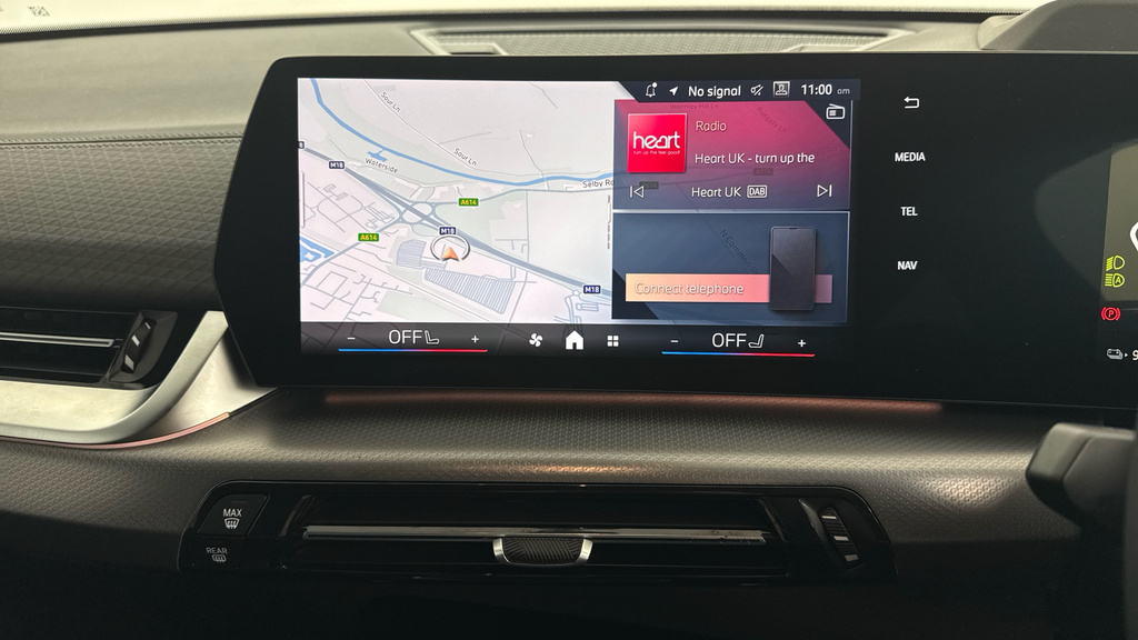 BMW iX2 230Kw Xdrive30 M Sport 65Kwh 2025 Red #8