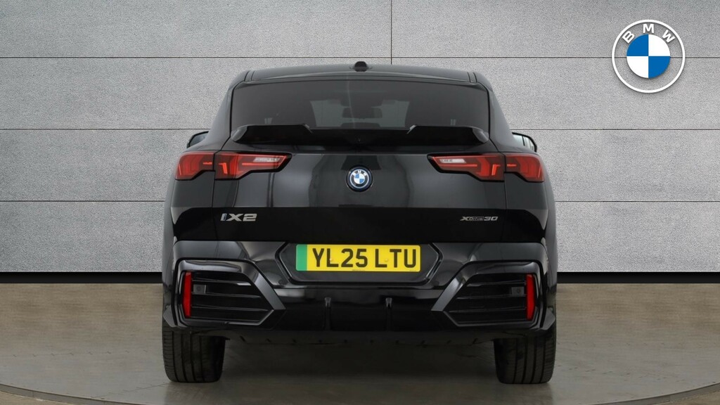 BMW iX2 230Kw Xdrive30 M Sport 65Kwh 2025 Red #15