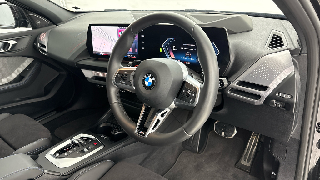 BMW 1 Series 120 M Sport YL25NWD #6