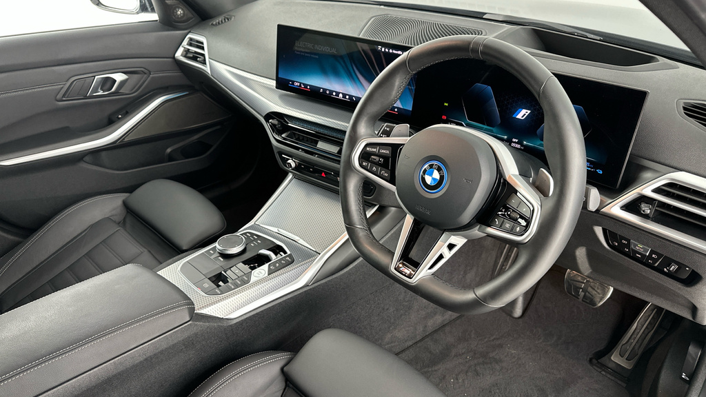 BMW 3 Series 330E M Sport Touring YB75WVL #6