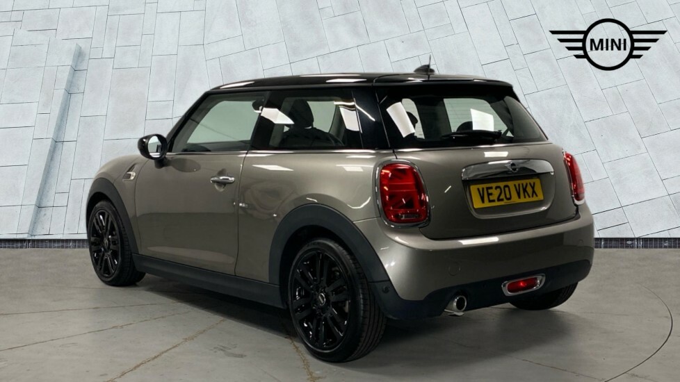 Mini Hatch 3-Door Hatch Cooper Exclusive VE20VKX Silver #2