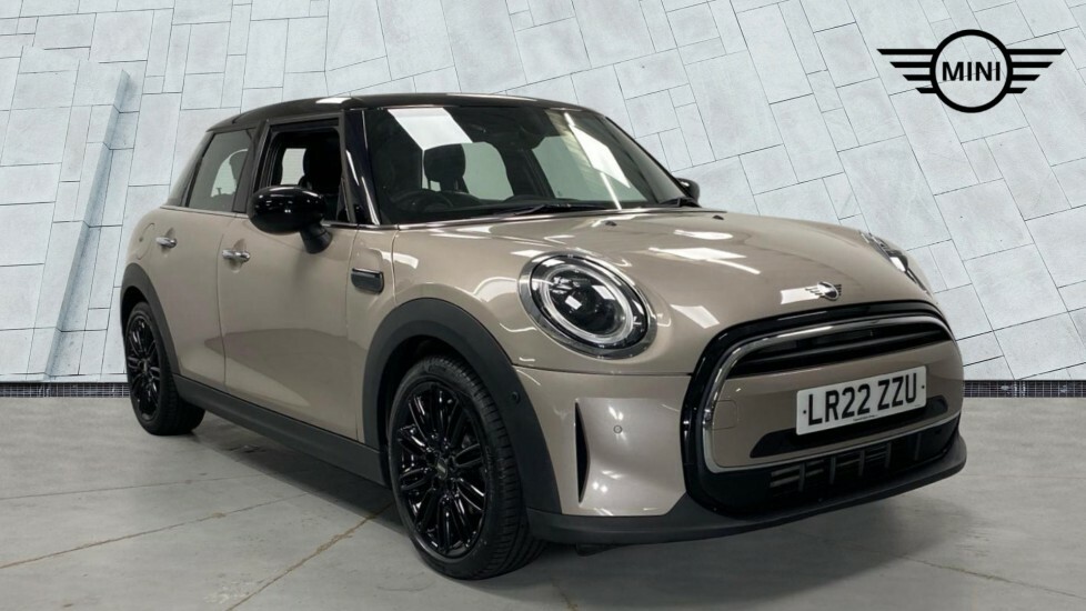 Mini Hatch 5-Door Hatch Cooper Exclusive Grey