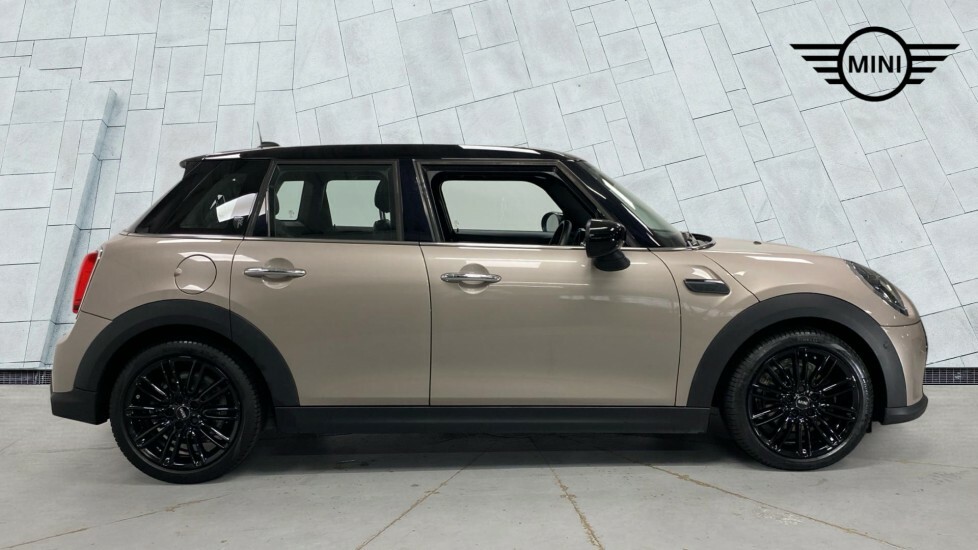 Mini Hatch 5-Door Hatch Cooper Exclusive LR22ZZU Grey #3