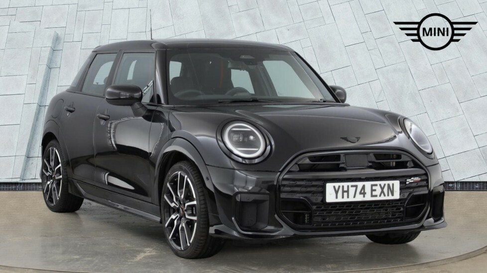 Mini Hatch Cooper C Black