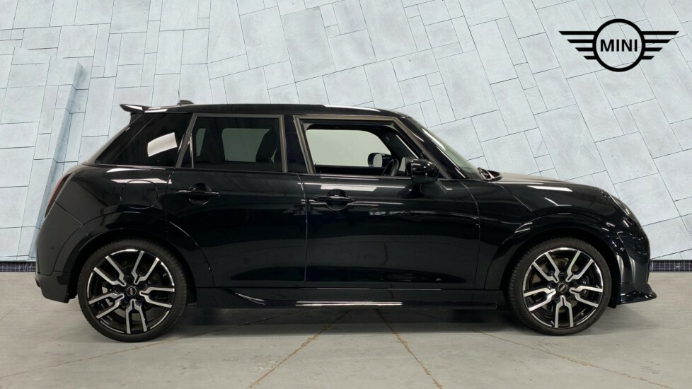 Mini Hatch Cooper C VN75TZF Black #3