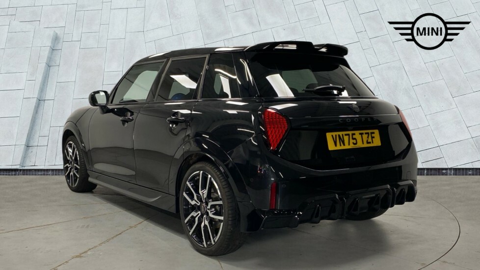 Mini Hatch Cooper C VN75TZF Black #2