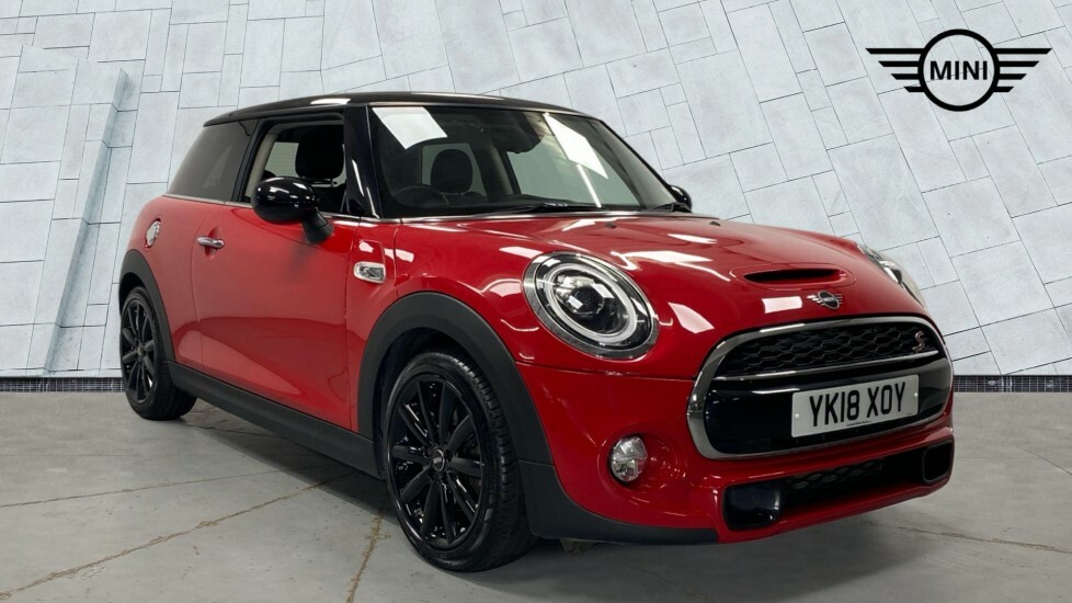 Mini Hatch Cooper S 3-Door Hatch Red