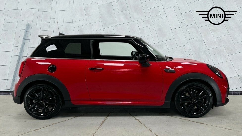 Mini Hatch 3-Door Hatch Cooper S Sport VX73GVM Red #3