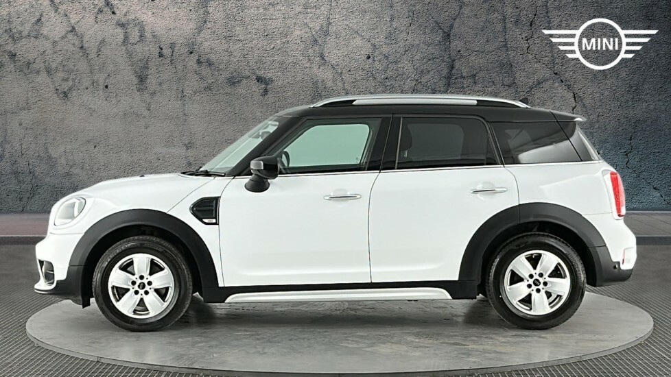 Mini Countryman Countryman Cooper Classic EX69YJB White #3
