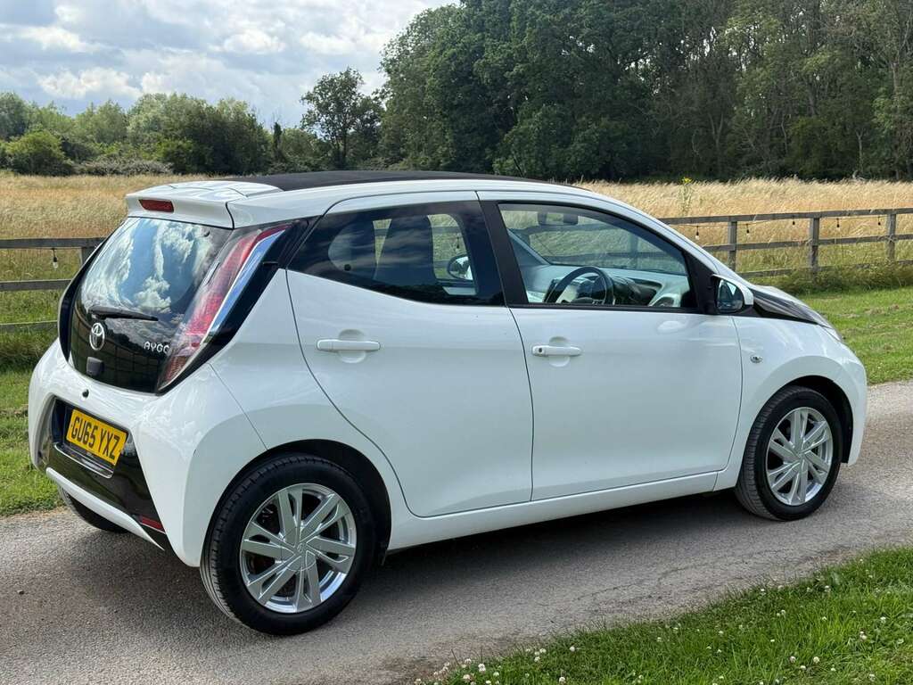 Toyota Aygo X 1.0 Aygo X-pression Vvt-i White #5