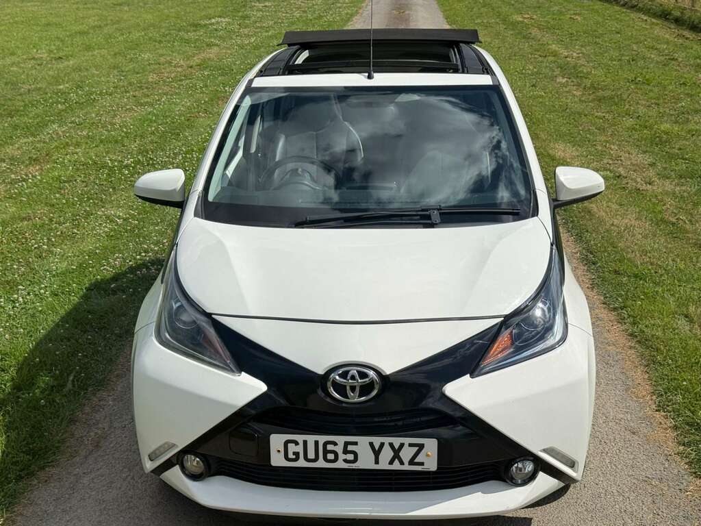 Toyota Aygo X -Play 1.0 Vvt 2015 15 Reg White #7