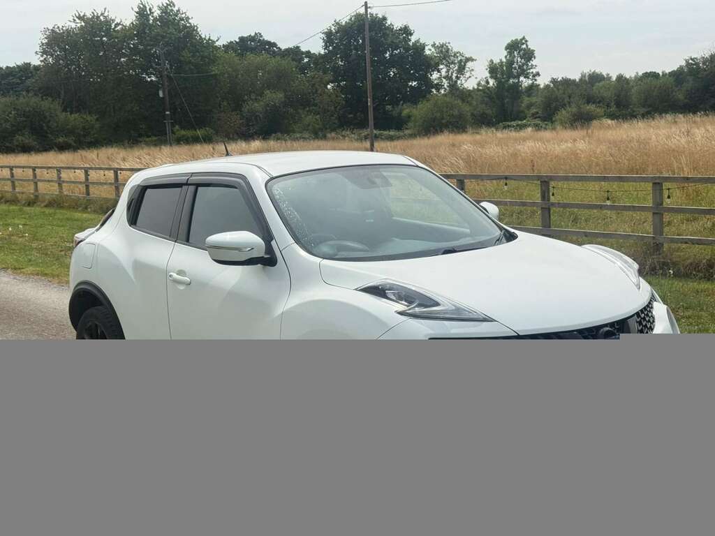 Nissan Juke 1.2 Juke Acenta Premium Dig-t White #2