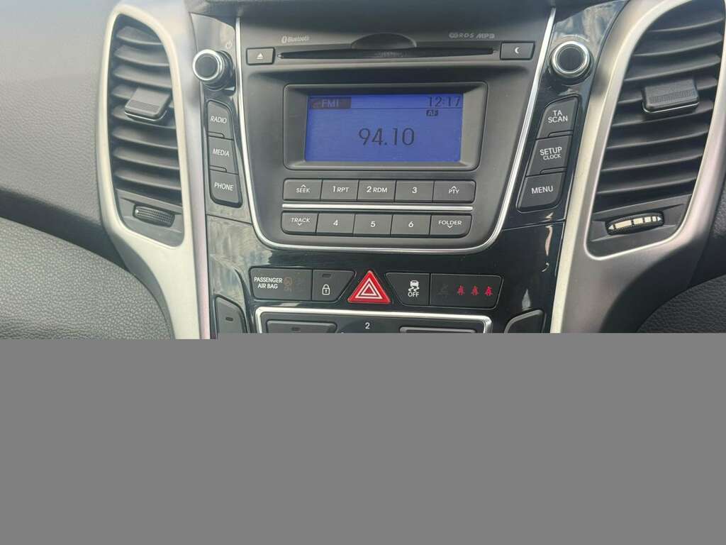 Hyundai I30 1.6 I30 Active Blue Drive Crdi Grey #3