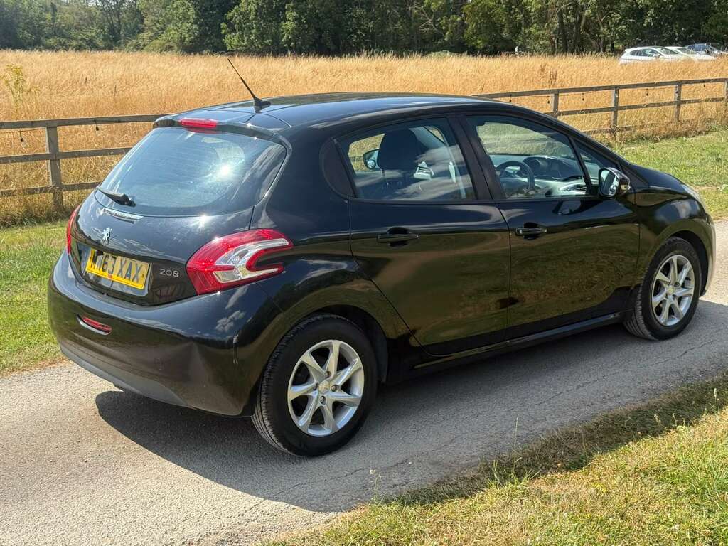 Peugeot 208 Silver #7