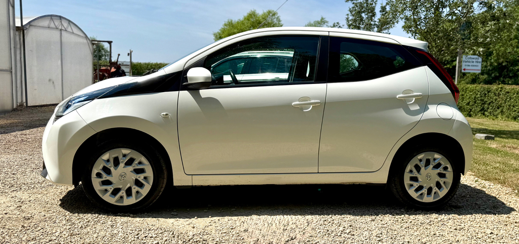 Toyota Aygo 1.0 Vvt-i X-play Hatchback Euro  #5