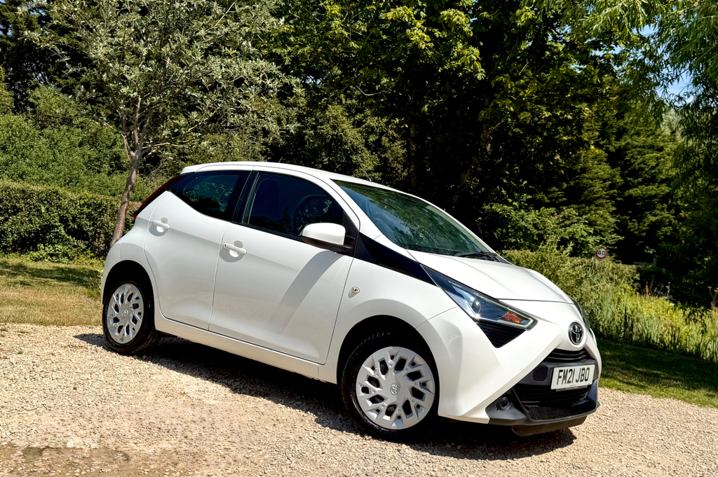 Toyota Aygo 1.0 Vvt-i X-play Hatchback Euro 