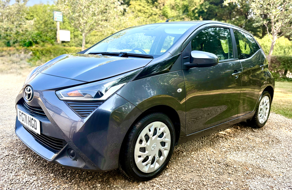 Toyota Aygo 1.0 Vvt-i X-play Hatchback Euro #2