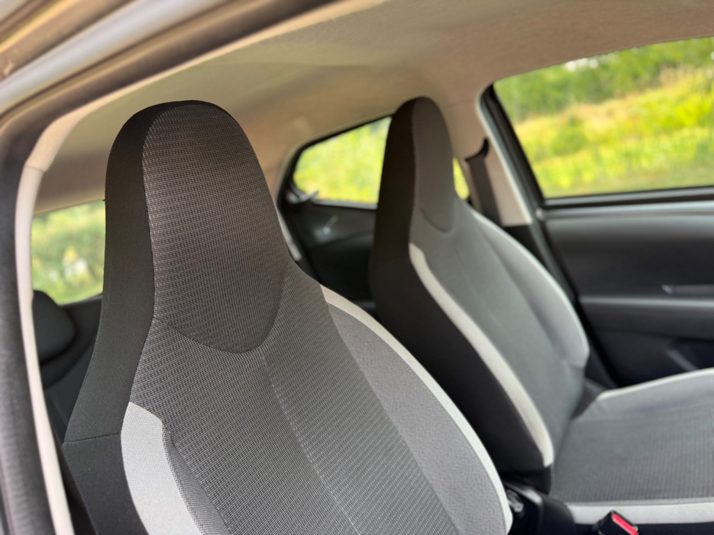 Toyota Aygo Hatchback Blue #23