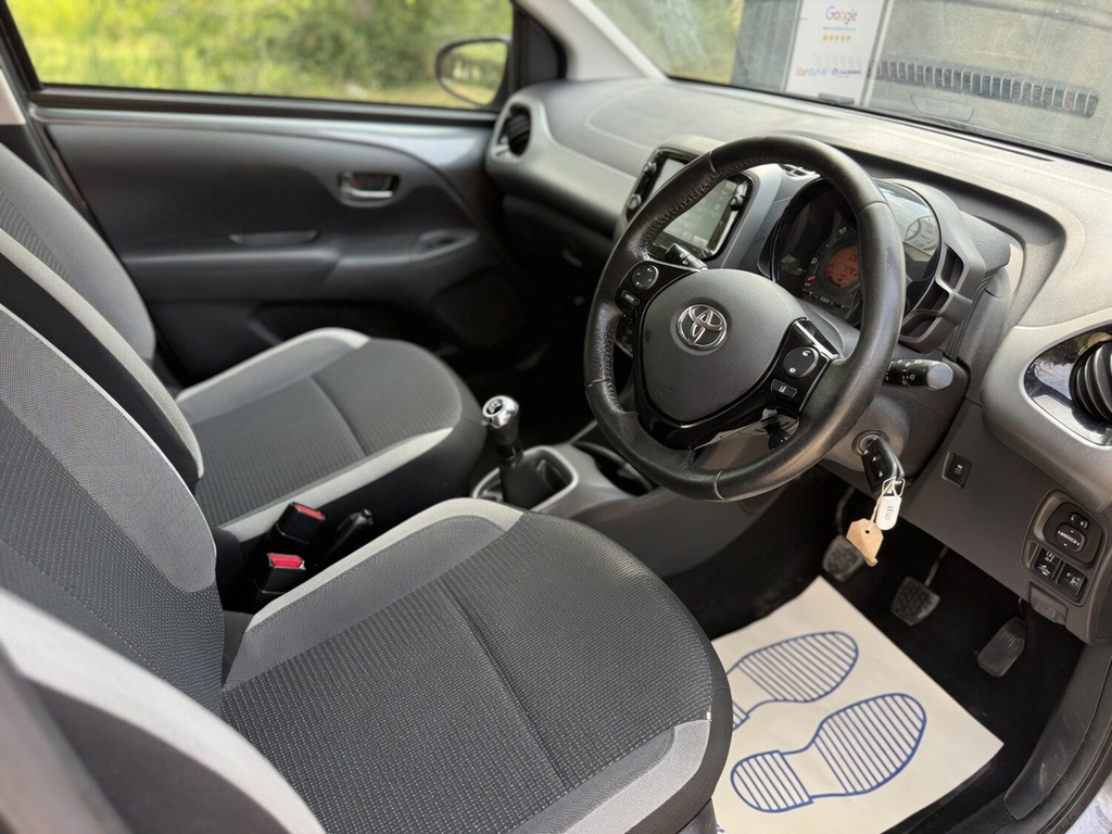 Toyota Aygo 1.0 Vvt-i X-play Hatchback Euro #3