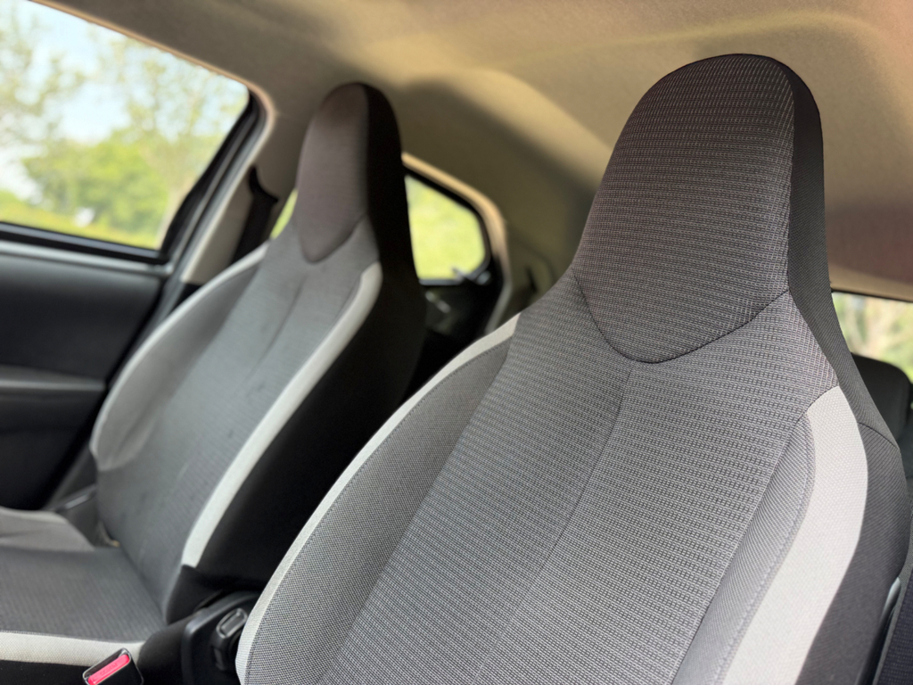 Toyota Aygo Hatchback Blue #27