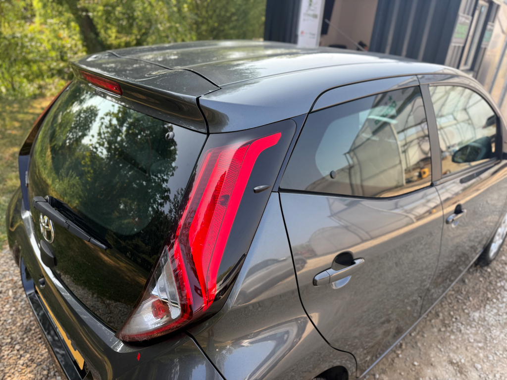Toyota Aygo Hatchback Blue #13
