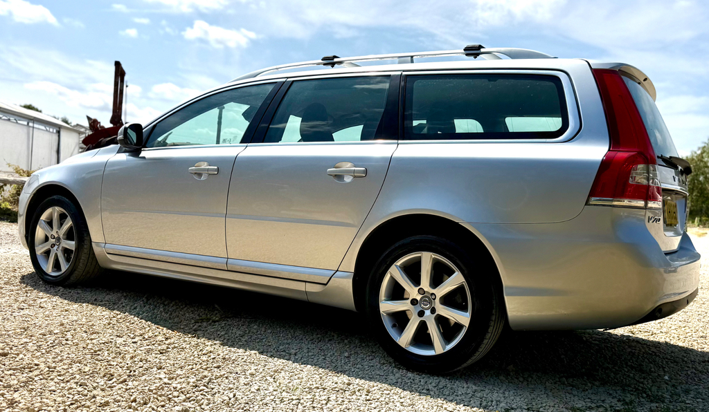 Volvo V70 2.0 D3 Se Lux Estate Euro 6 Ss  #4