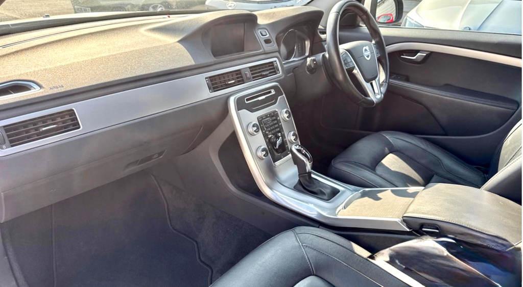 Volvo V70 D4 181 Se Nav Geartronic Silver #14