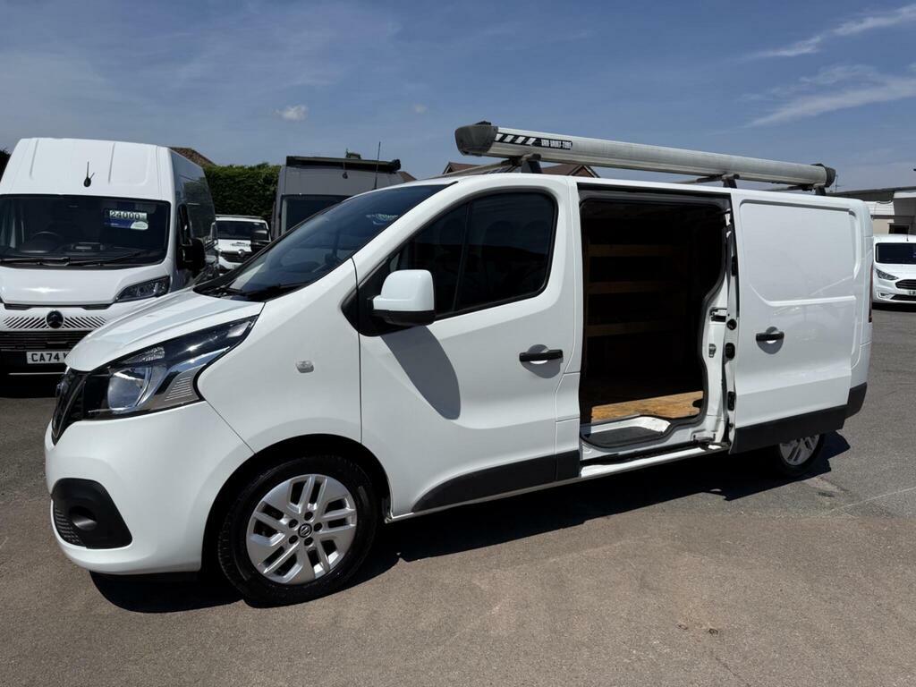 Nissan NV300 2.0 Dci 30 Tekna L2 H1 Euro 6 KY71YBE White #6