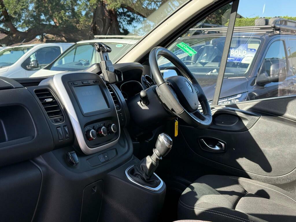 Renault Trafic 2.0 Dci Energy 28 Business Swb Standard Roof Euro White #9