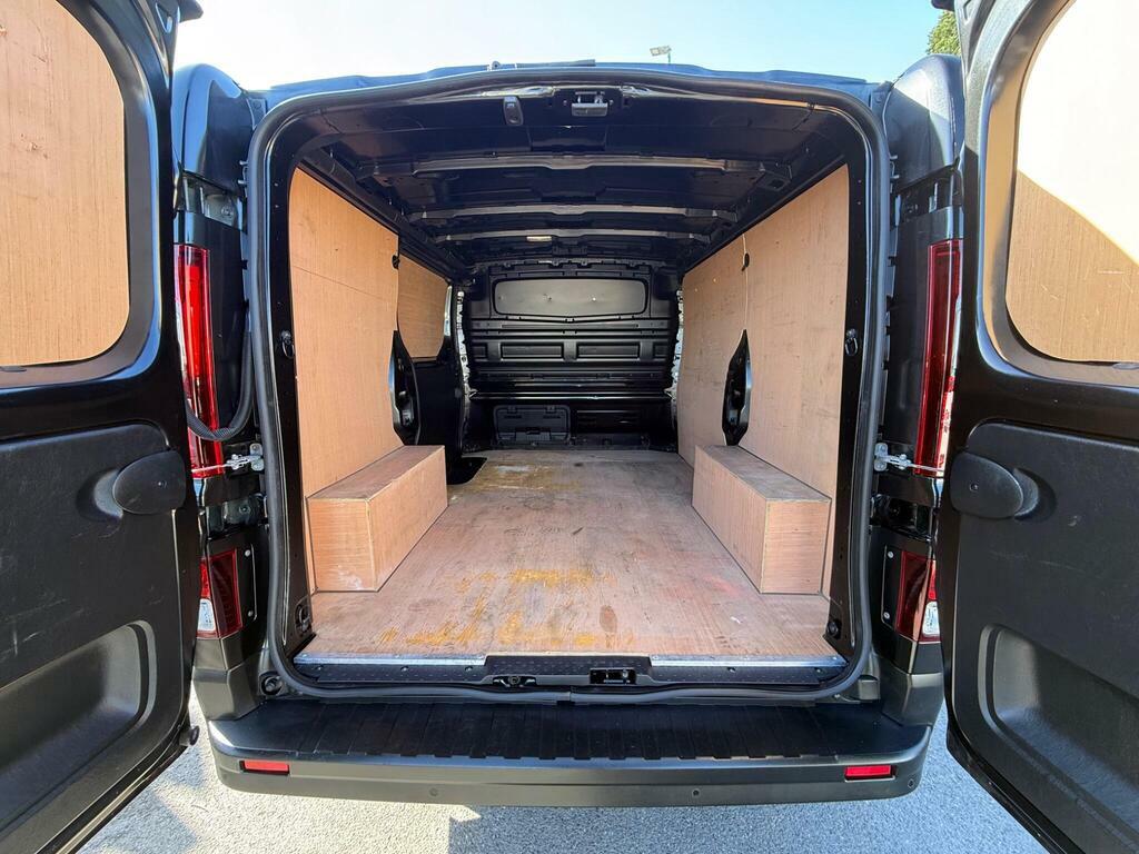 Renault Trafic 2.0 Dci Energy 28 Business Swb Standard Roof Euro White #16