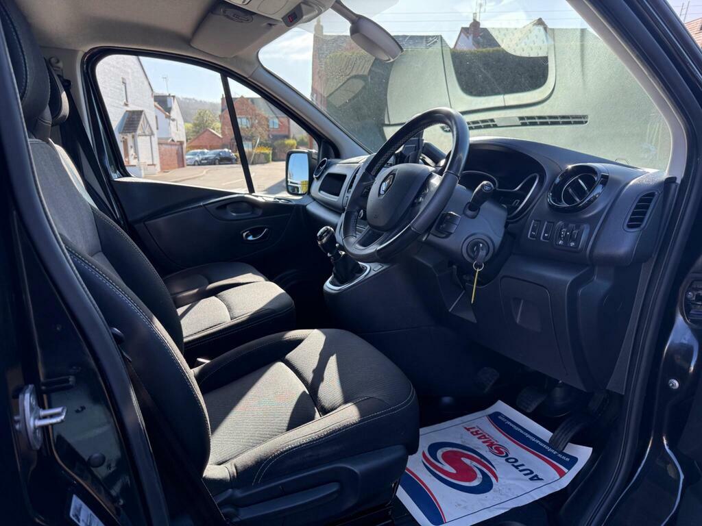 Renault Trafic 2.0 Dci Energy 28 Sport Swb Standard Roof Euro 6 Black #2