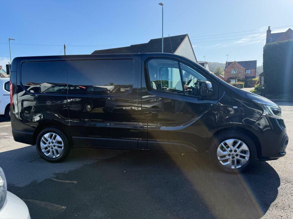 Renault Trafic 2.0 Dci Energy 28 Business Swb Standard Roof Euro White #10