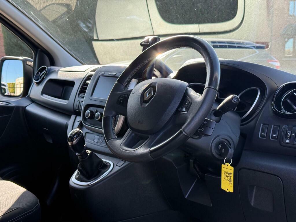 Renault Trafic 2.0 Dci Energy 28 Business Swb Standard Roof Euro White #33