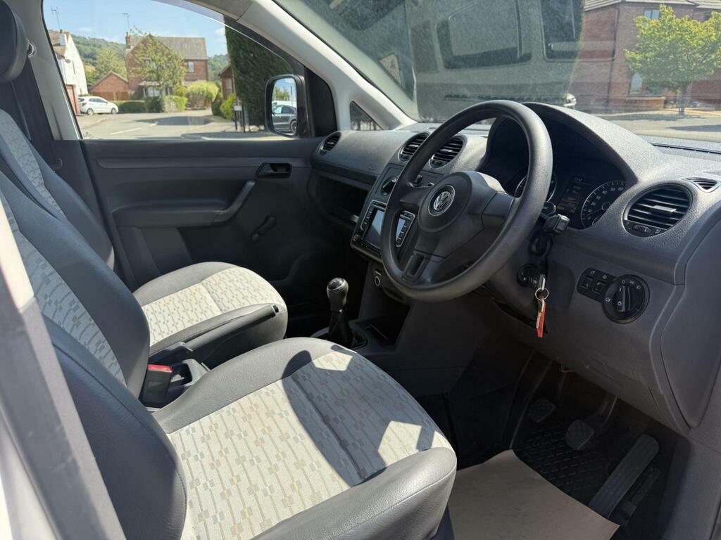 Volkswagen Caddy 1.6 Tdi Bluemotion Tech White #17